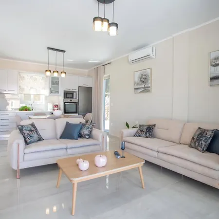 Marianna Ii & Iii Nydri (Lefkada)