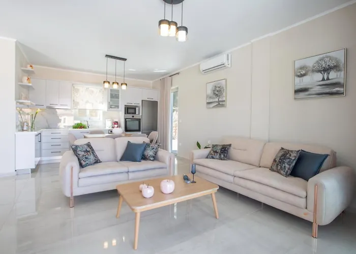 Marianna Ii & Iii Nydri (Lefkada)